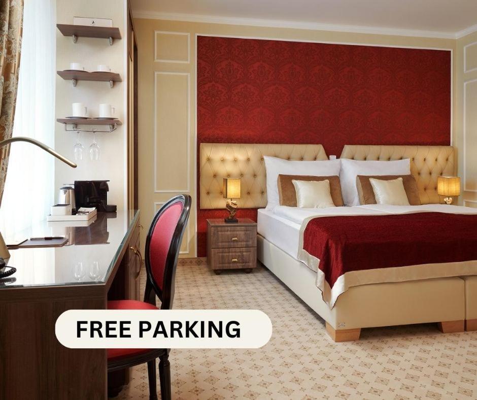 Honour And Grace Hotel Jachymov Bagian luar foto